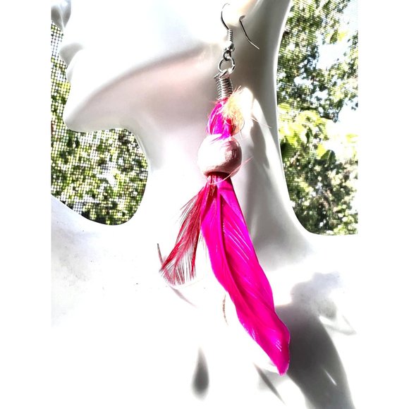 Seneca Feather PINK Fashion Earring - Picture 1 of 3